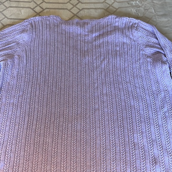 Womens lavender V-neck Eddie Bauer sweater - Picture 6 of 7